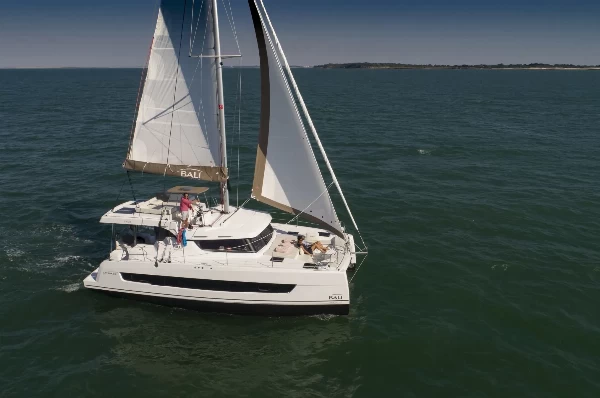 Amon Re Bali Catspace - Q-Yacht preview