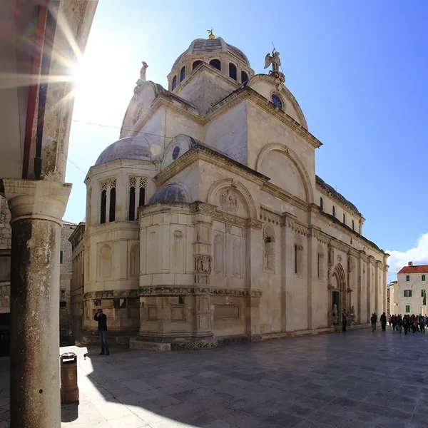 Visit Nearby Attractions